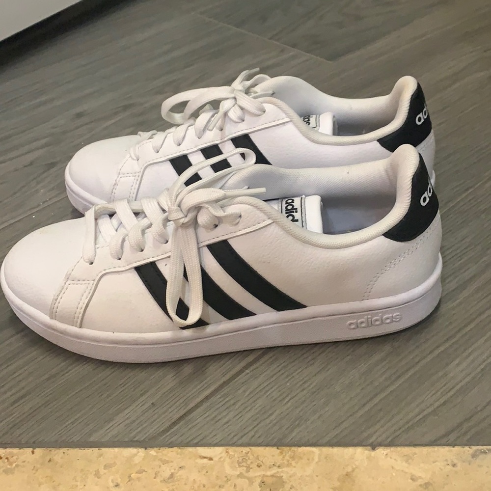 Adidas black and white leather sneakers size 7
